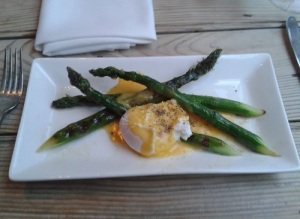 The Suffolk Kitchen - seasonal asparagus, with poached egg and hollandaise sauce